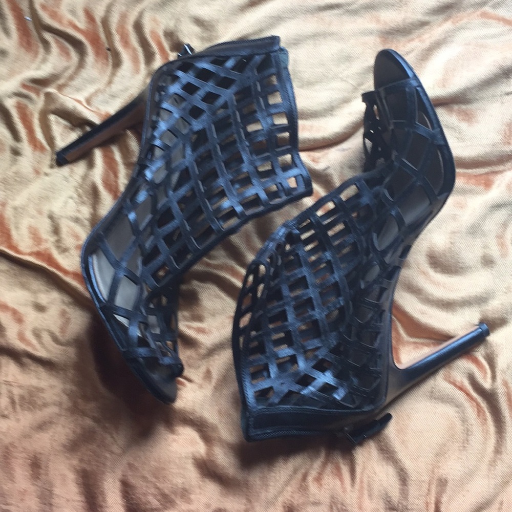 Via Spiga caged High heels 38.5
